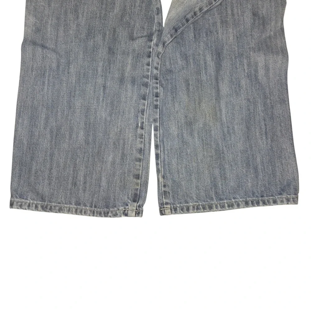 Wrangler Retro Boot Cut Jeans Mens 42x32 Light‎ Wash Distressed Denim WLT20BB